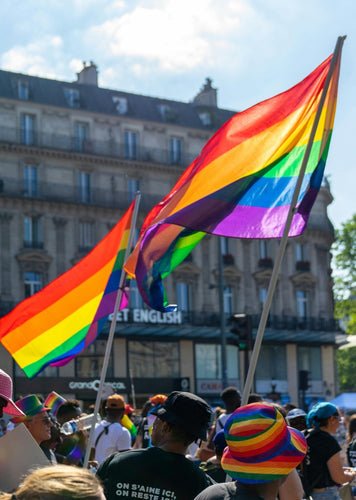 LGBTQ+ Paris - angelo:HOME